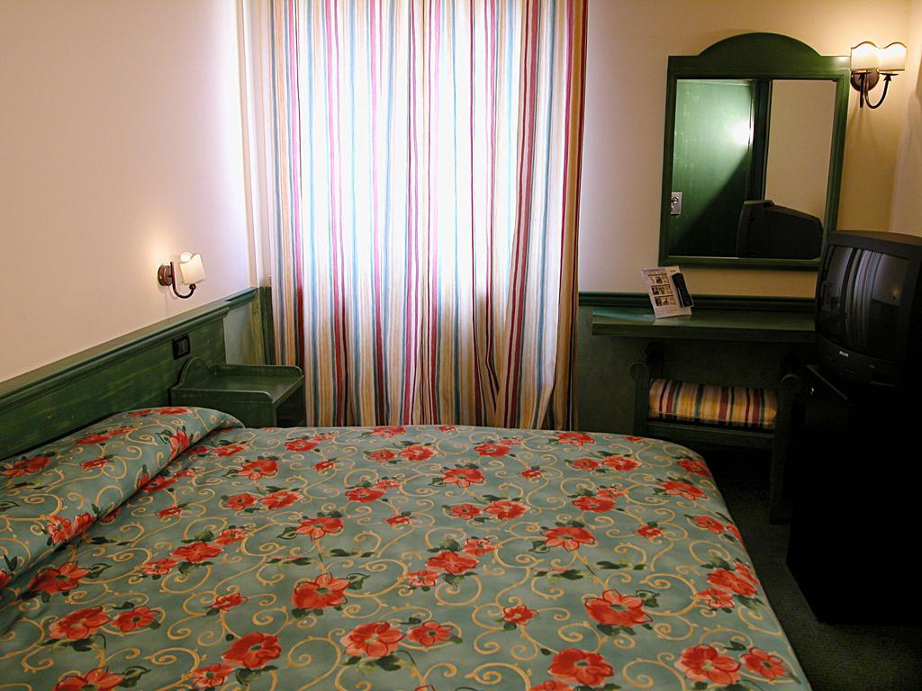 Acos Marsala City Hotel Rum bild